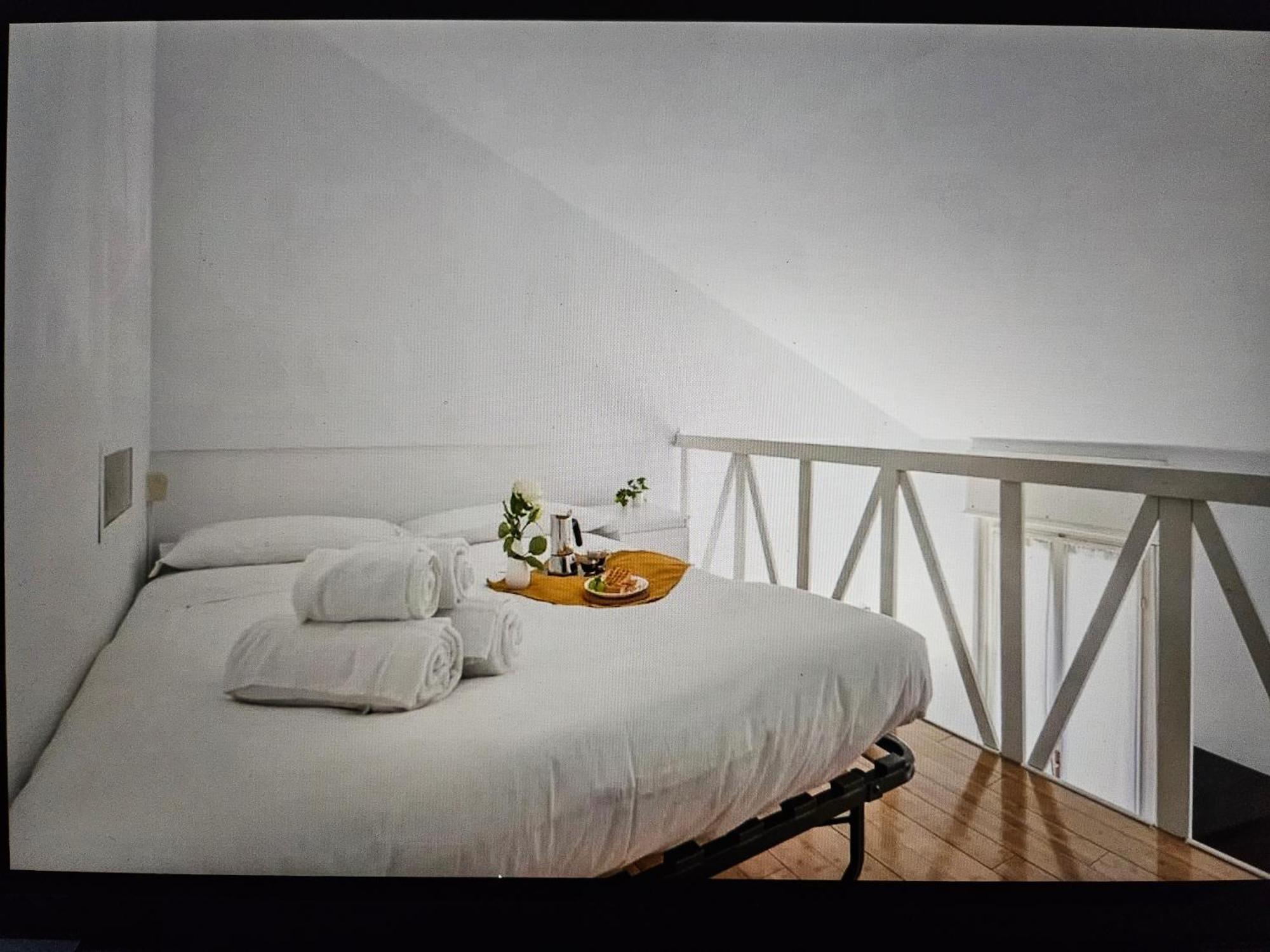 Two-Room Apartment San Babila Milan — Photos 2