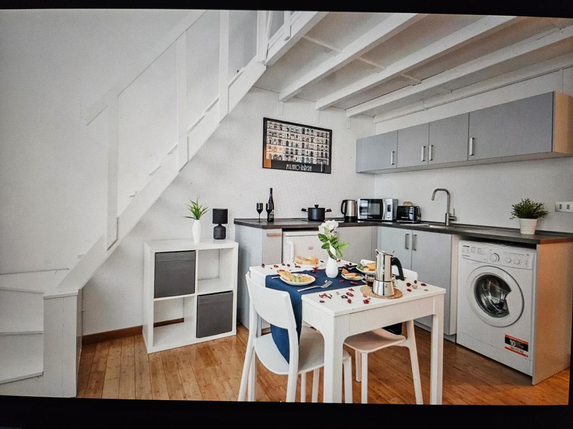 Two-Room Apartment San Babila Milan — Photos 3